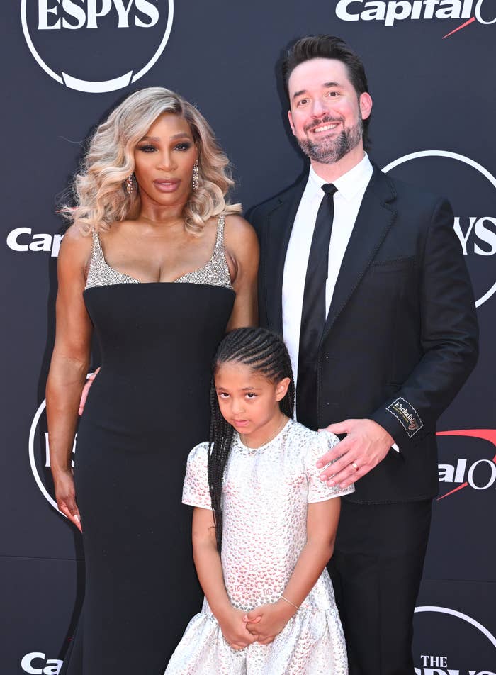 Serena, Alexis, and Olympia on the red carpet